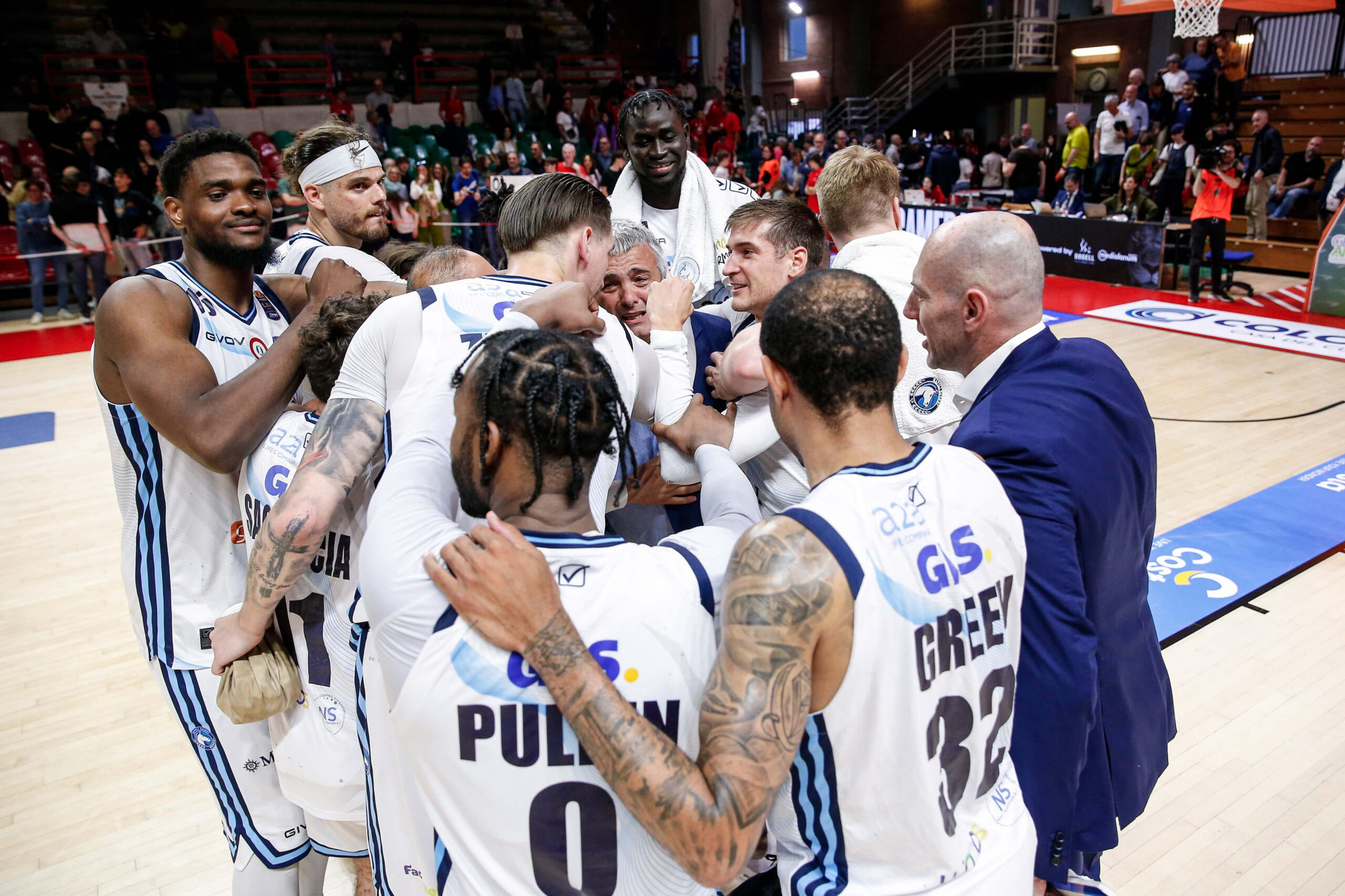 Napoli Basket vince a Tortona e firma con merito l’impresa salvezza